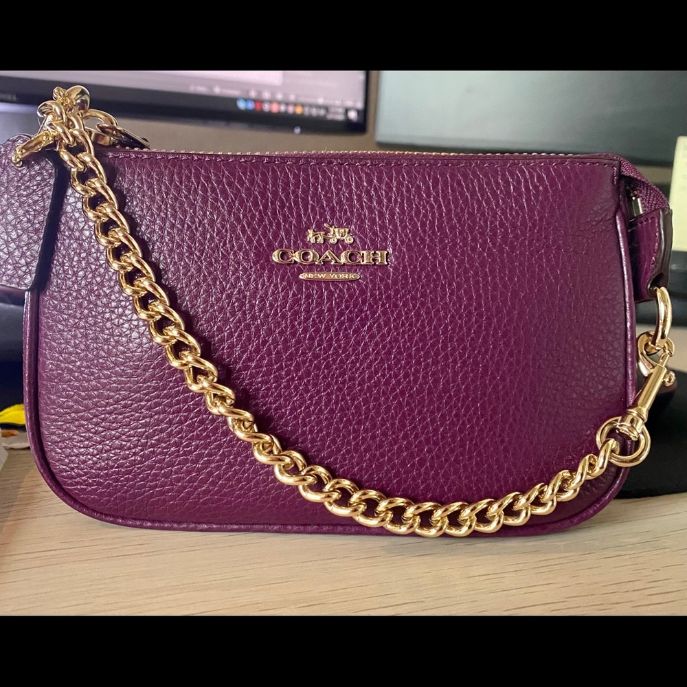 Coach Nolita 15
